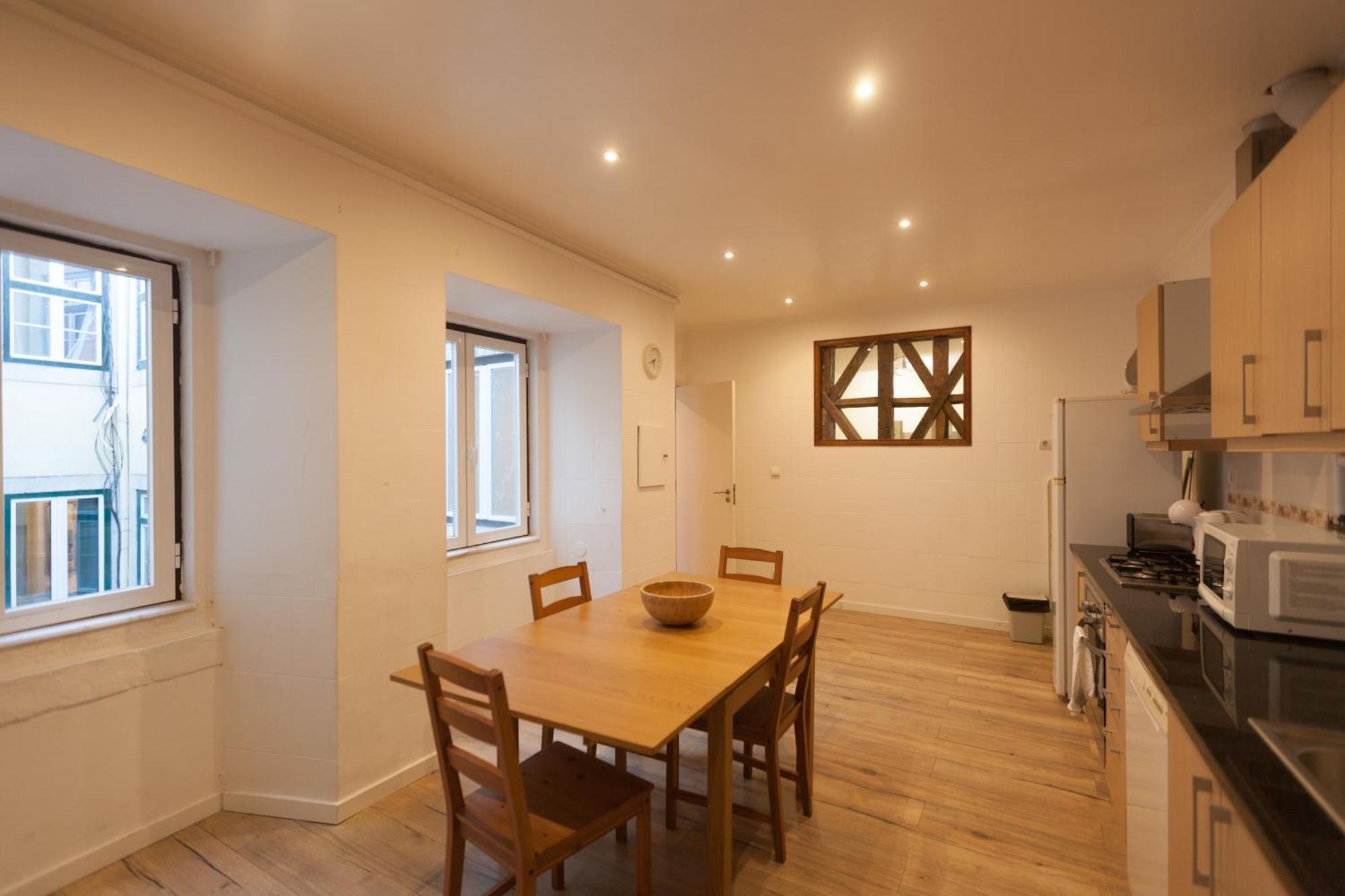 Flh Bairro Alto Artistic With View Apartment ลิสบอน ภายนอก รูปภาพ